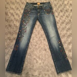 Driftwood Kelly Embroidered Jeans•Medium Wash Denim•Sz. 28•EUC